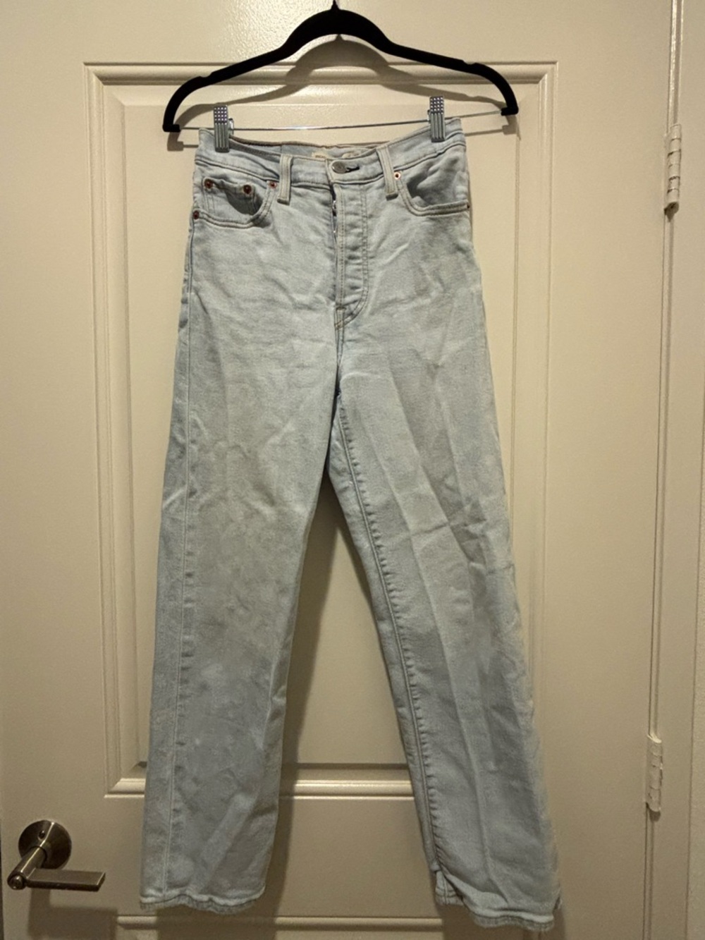 Levi's Light Wash Straight Leg Women's Jeans